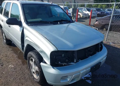 2007 Chevrolet Trailblazer Ls z USA, uszkodzony, nr VIN 1GNDT13S672285272